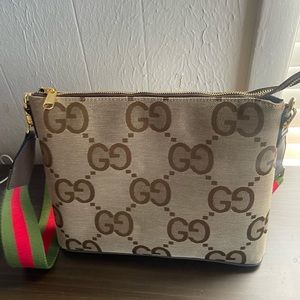 Jumbo print Gucci bag